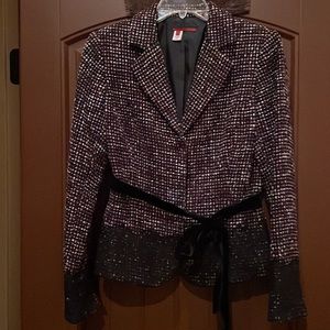 Tape measure Tweed Jacket with Black Lace Trim
